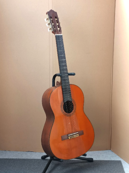 ヤマハ クラシックギターL CG-130A